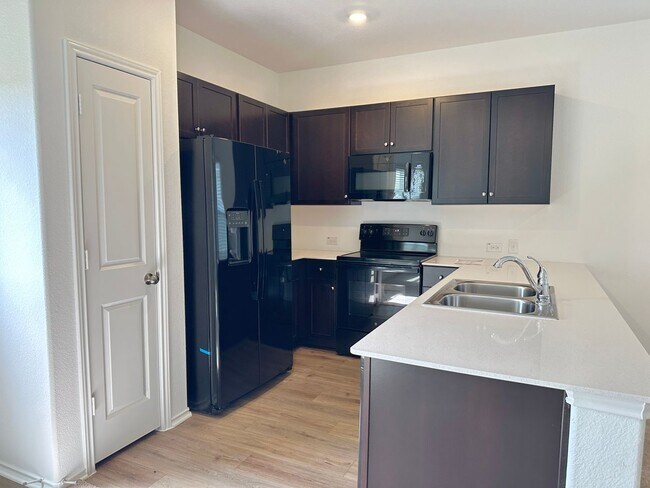 Building Photo - Coming Soon!  Late July Move in Available...