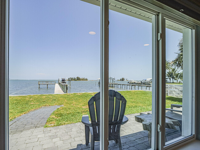 Building Photo - 13630 N Indian River Dr
