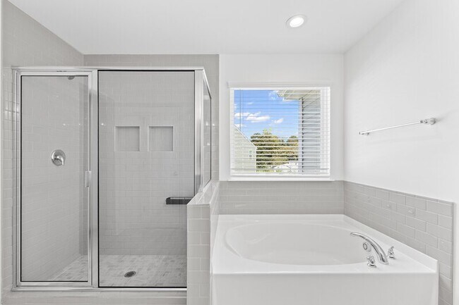 Building Photo - 539 S Lincoln St