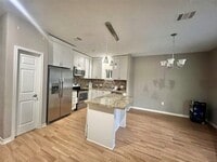 Building Photo - 2734 Duncan Dr