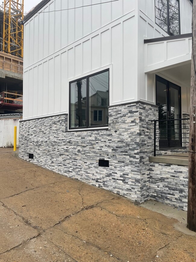 Building Photo - 4621 42nd St NW