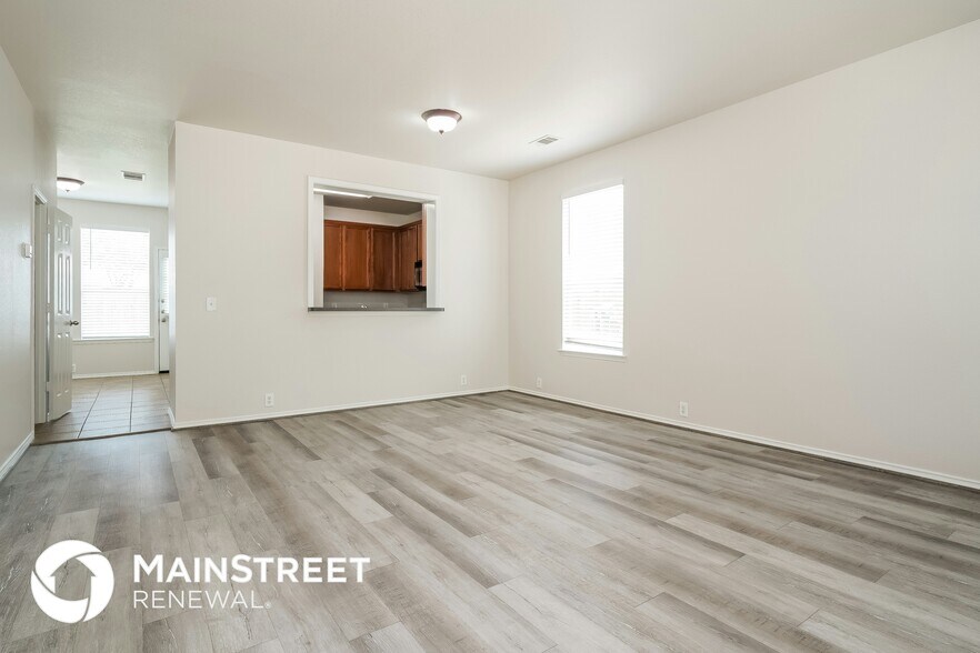 Building Photo - 10648 Traymore Dr