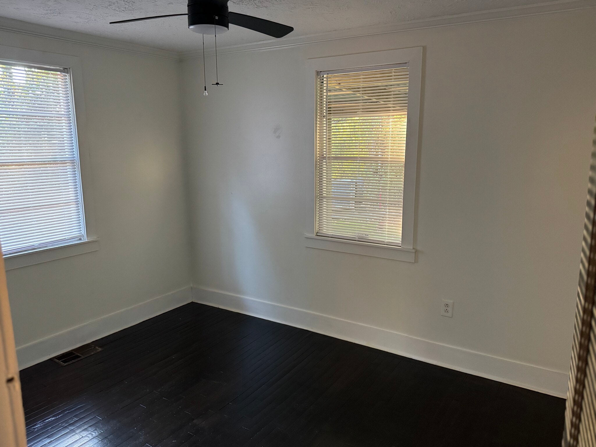 Building Photo - 130 Value Rd