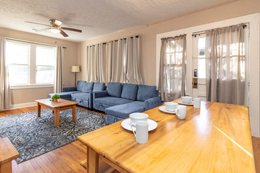 Building Photo - 2217 13th St