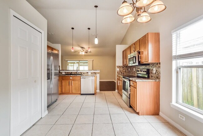 Building Photo - 183 Brightview Dr