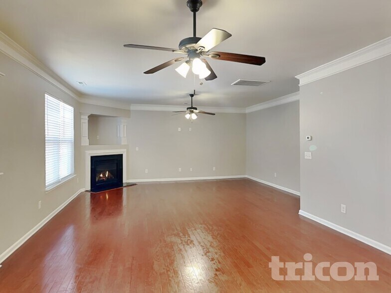 Building Photo - 16123 Raptor Ct