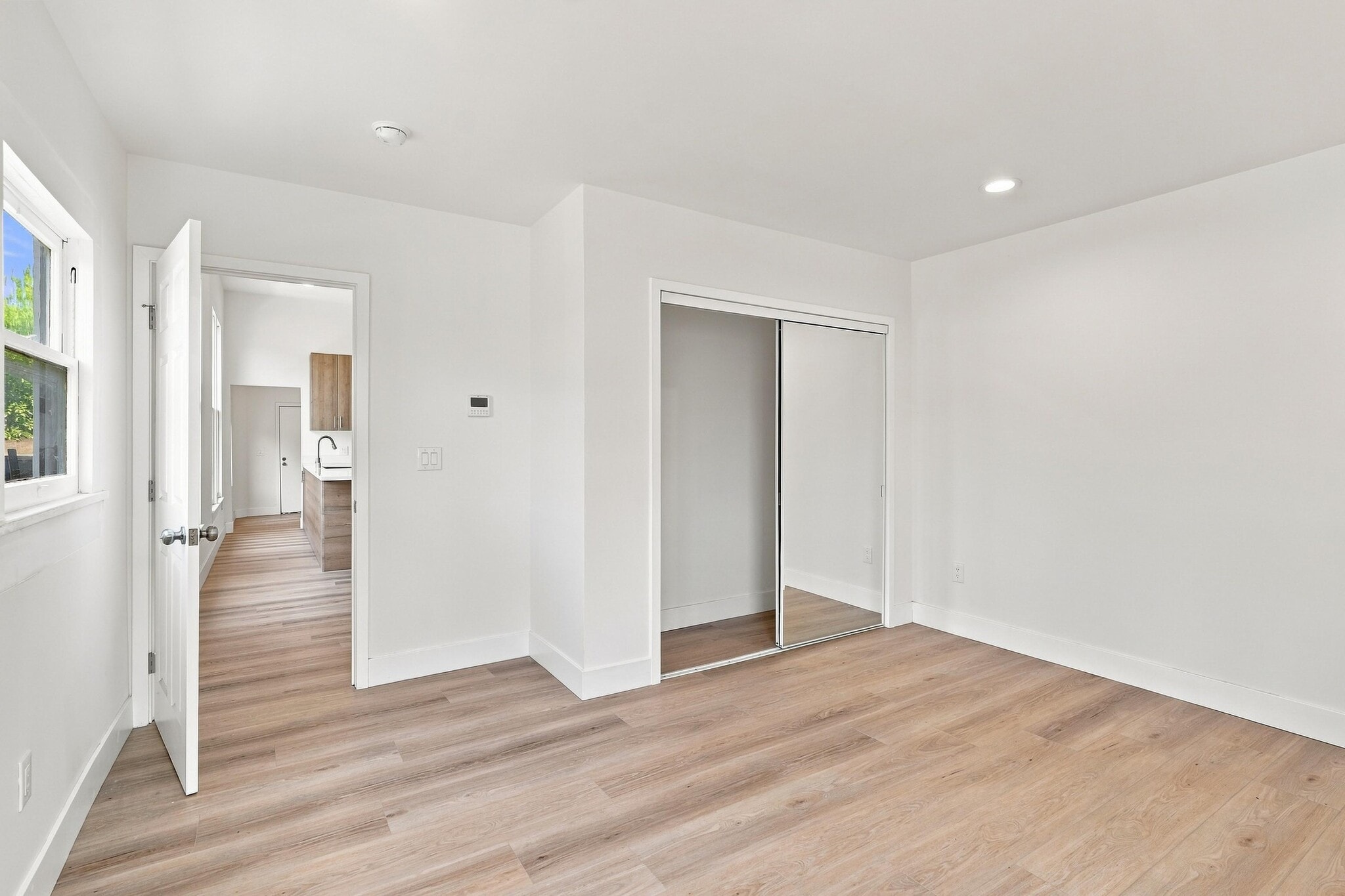 Building Photo - 3412 W 27th St