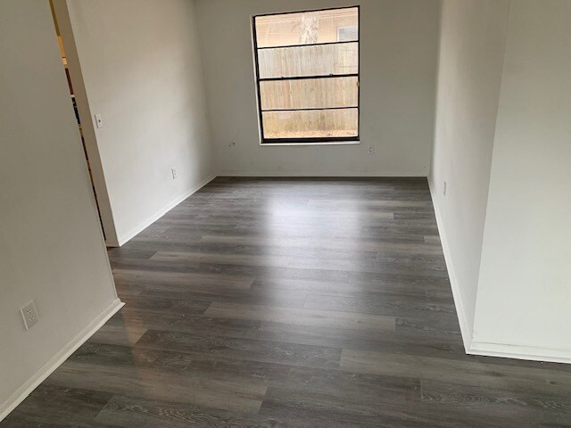 Building Photo - 9601 Shalimar Ct