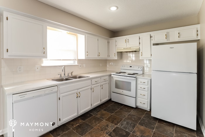 Building Photo - 1877 Kingbird Ct