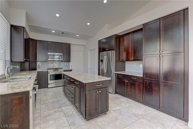 Building Photo - 8437 Willowleaf Ct