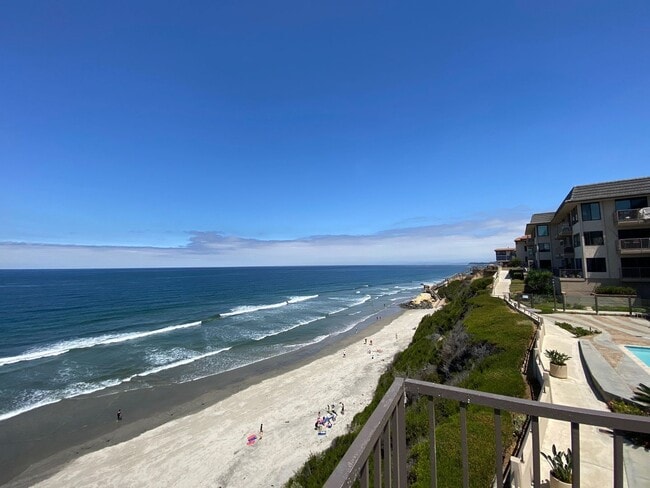 Building Photo - Del Mar Beach Club 2bd/2ba Condo