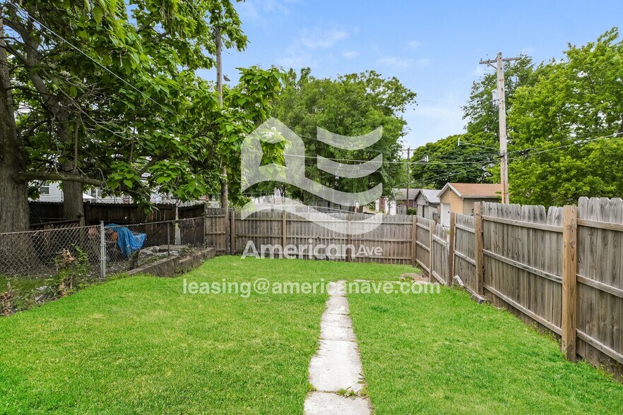 Building Photo - 3412 Taft Ave