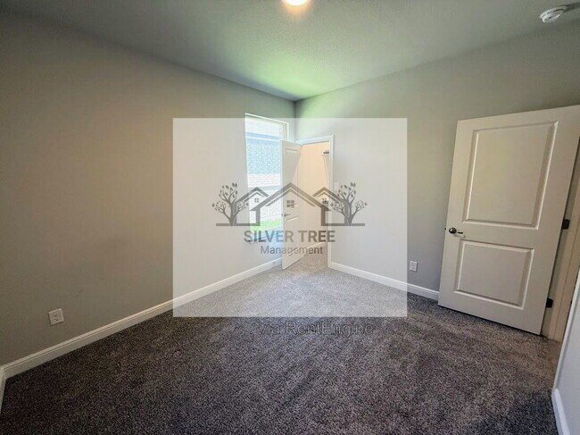 Building Photo - 10921 Rockchapel Dr