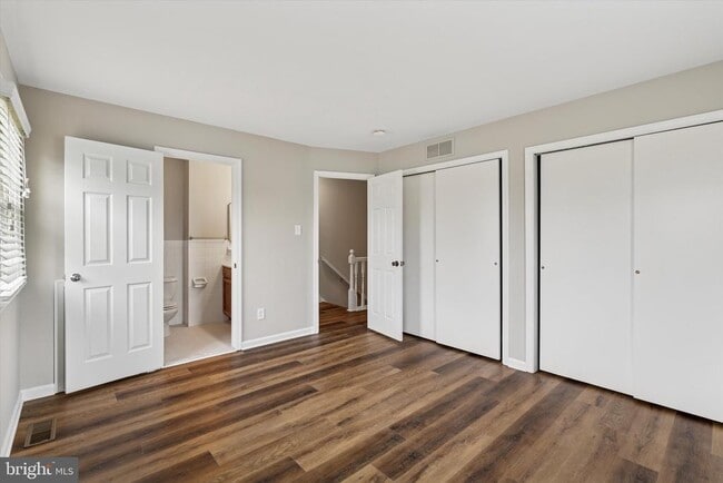 Building Photo - 214 Troon Ct