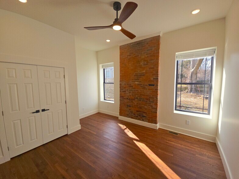 Building Photo - 1207 Lee St