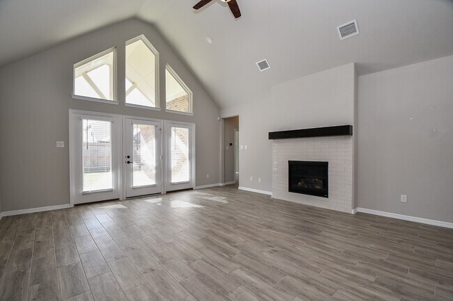 Building Photo - 18331 Pedernales Springs Dr