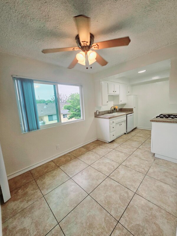 Building Photo - 8919 Longden Ave