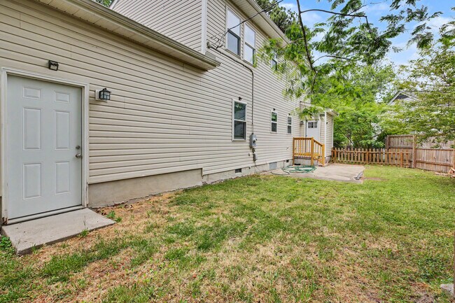 Building Photo - 6324 Grimes Ave
