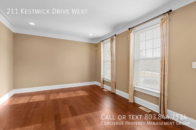 Building Photo - 211 Kestwick Dr W