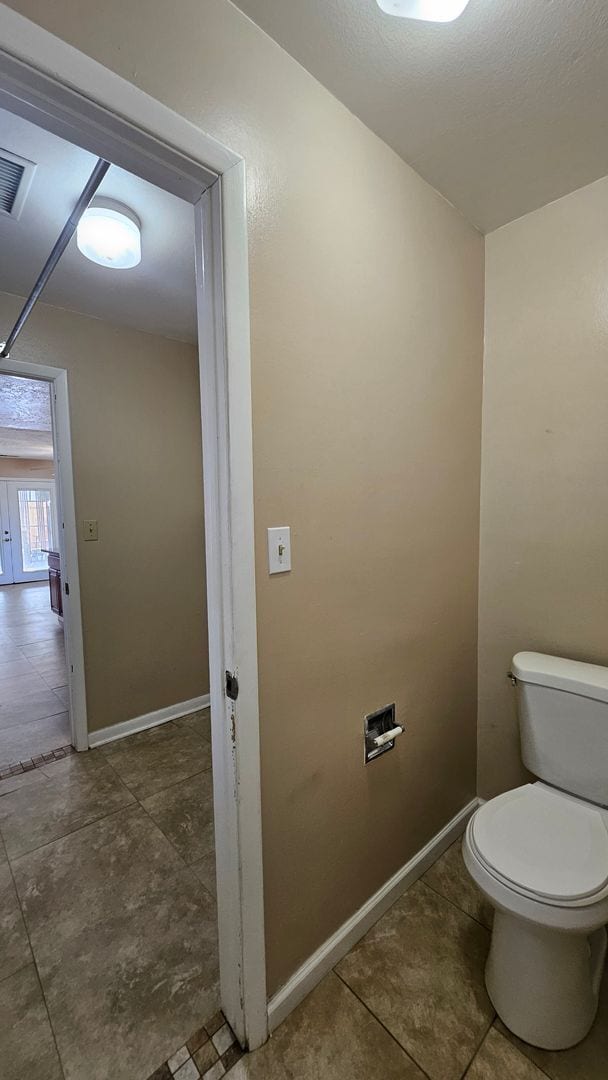 Building Photo - 3 Bed 2 Bath