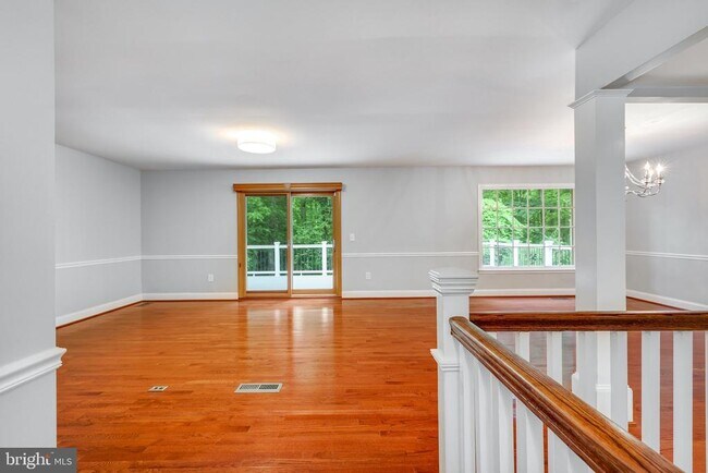 Building Photo - 9622 Cinnamon Creek Dr