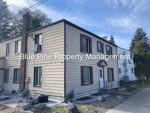 Building Photo - 440 Walnut St