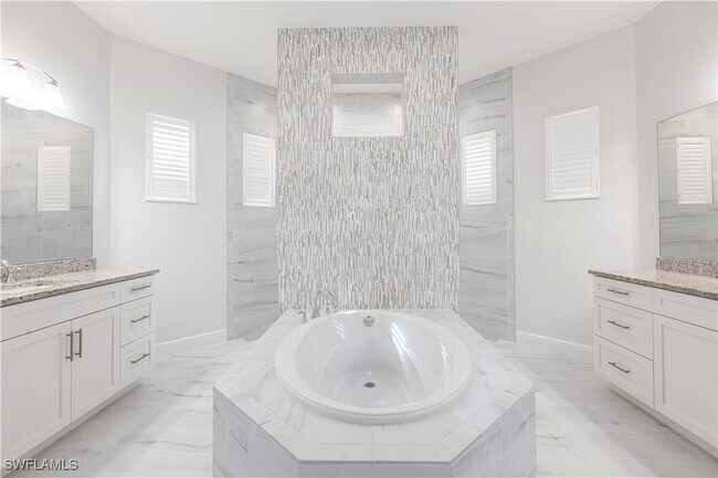 Building Photo - 3405 Gulfstream Pkwy