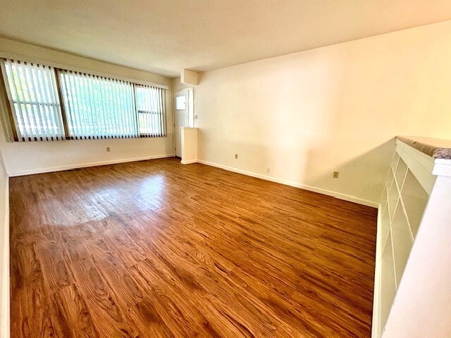 Building Photo - 1003 E McHenry St