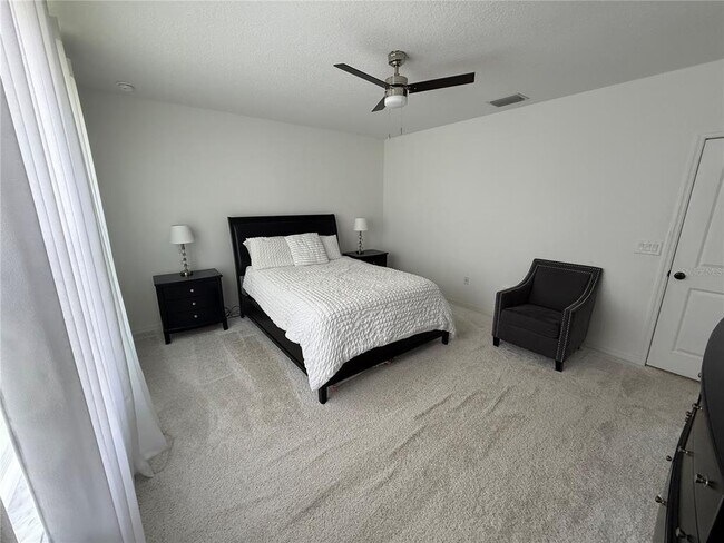 Building Photo - 4702 Birdsong Dr