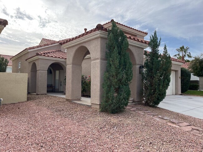 Building Photo - Encounter the ultimate luxury living experience with this 4-bedroom, 2197 sq ft house