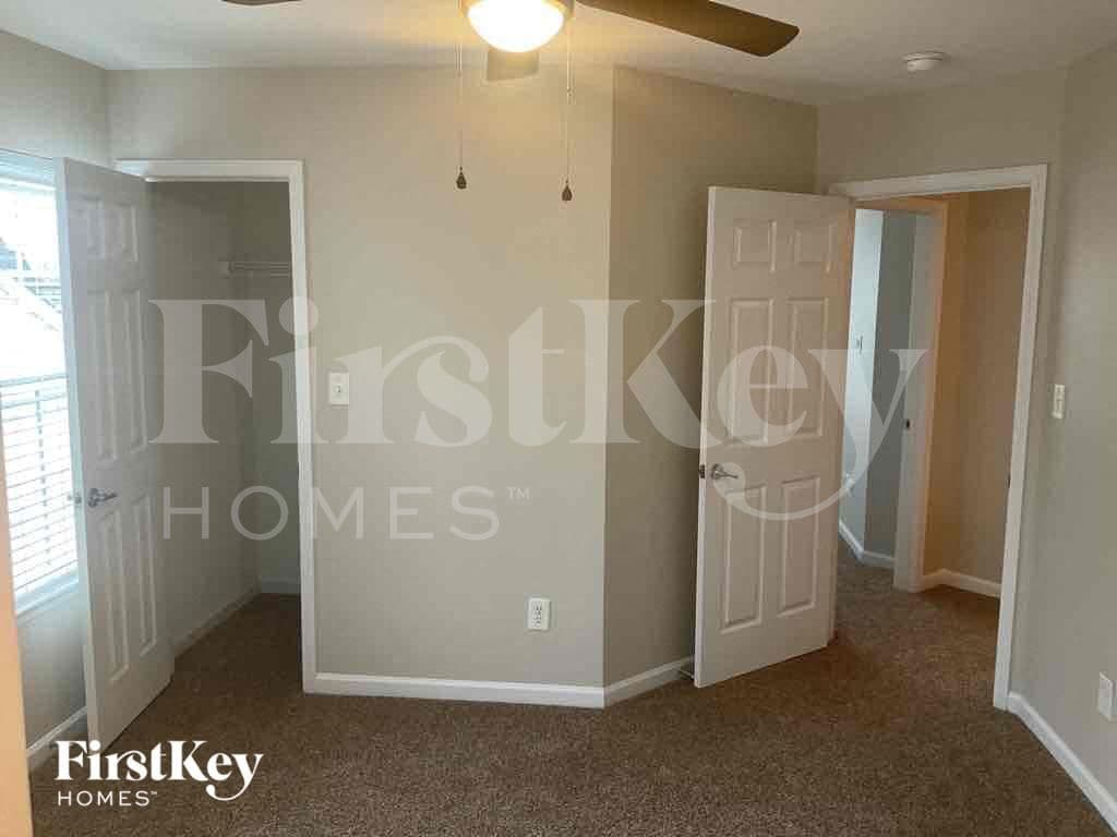 Building Photo - 11440 Callahan Mill Dr