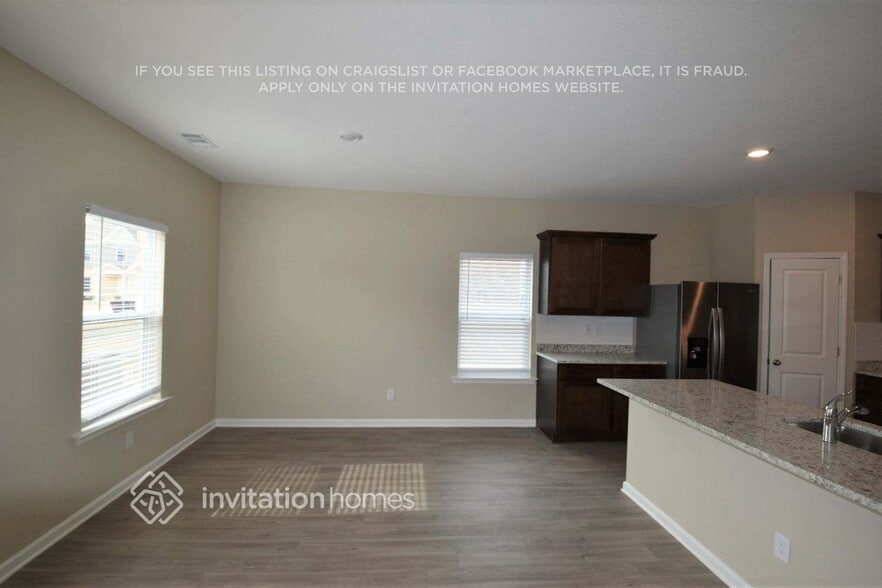 Building Photo - 161 Oliver Dr