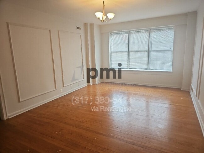 Building Photo - 1 W 28th St