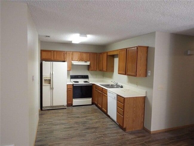 Building Photo - 1510 N Bernice Dr