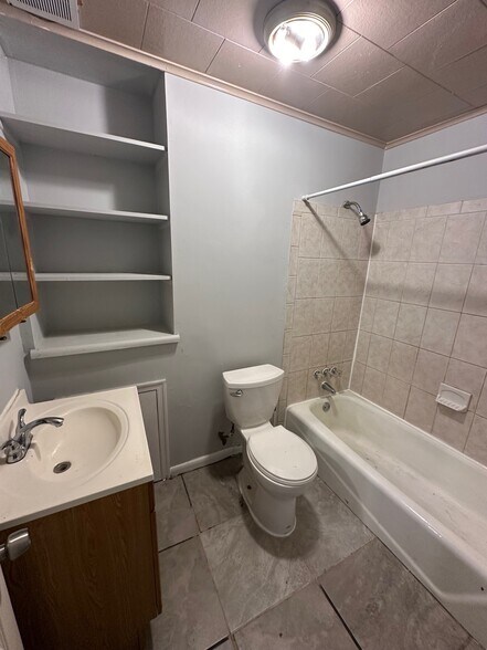 Building Photo - 1217 Arrott St