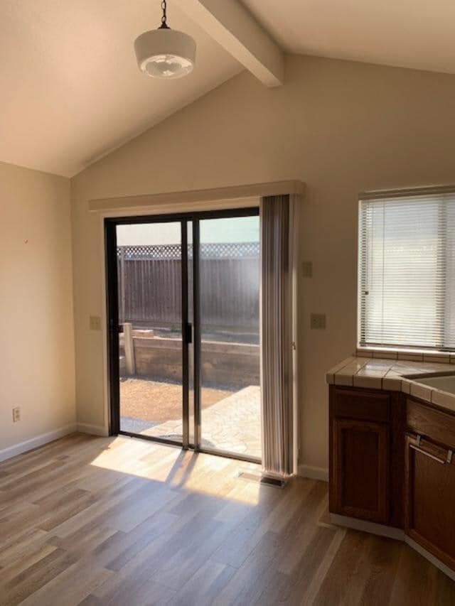 Building Photo - Morgan Hill Single Level Townhome