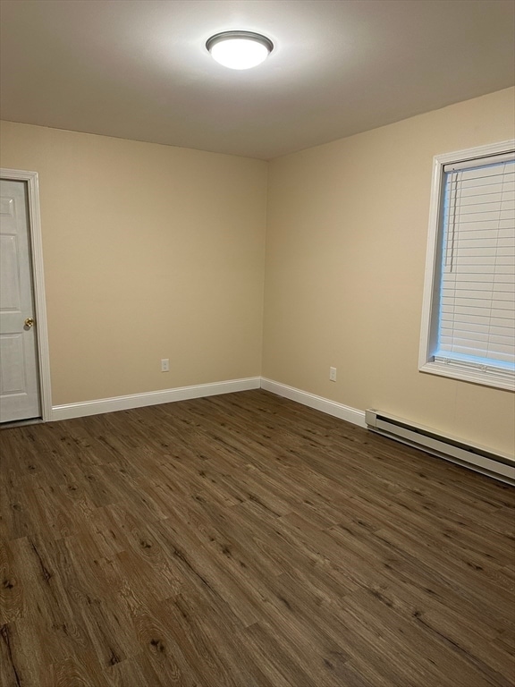 Building Photo - 13 Waushacum Ave