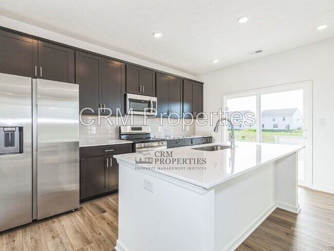 Building Photo - 3489 Briarwick Dr
