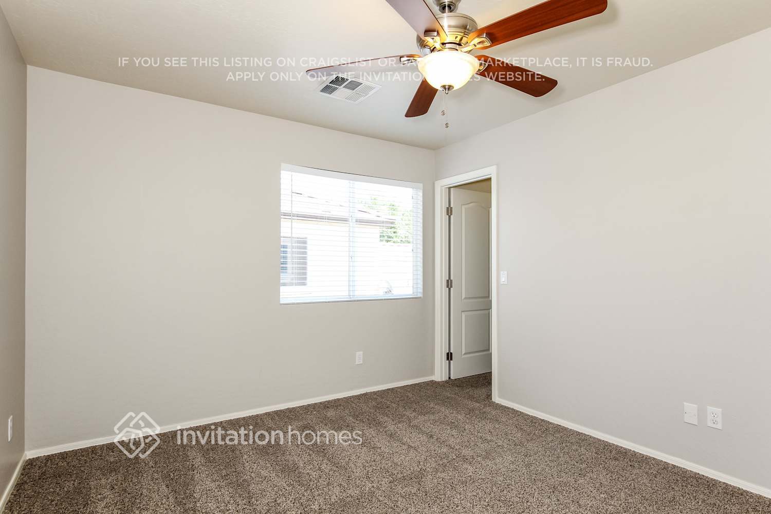 Building Photo - 14758 W Columbine Dr
