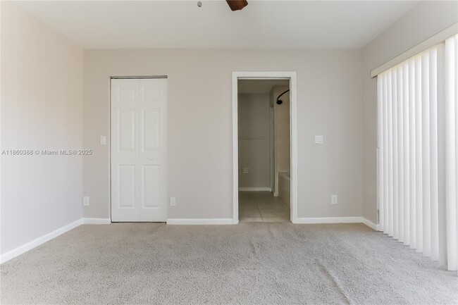 Building Photo - 4200 Turnberry Cir