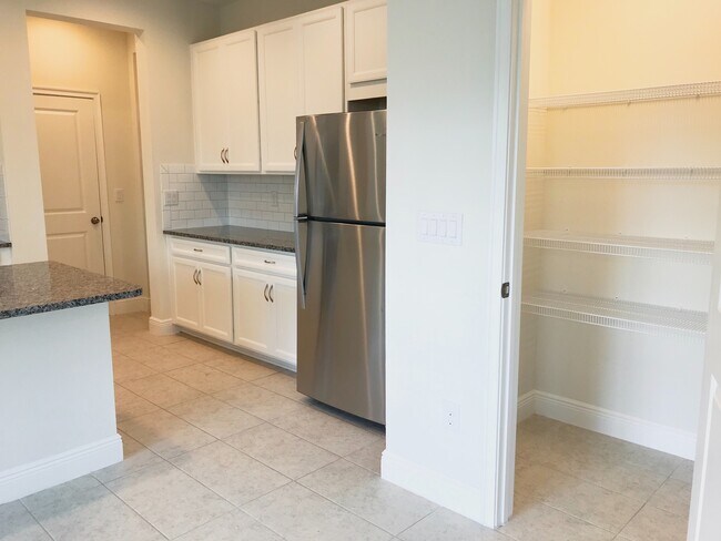 Building Photo - 5518 Viola Lee Wy
