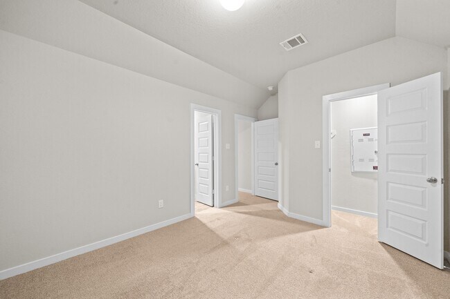 Building Photo - 19723 Vino Vale Dr