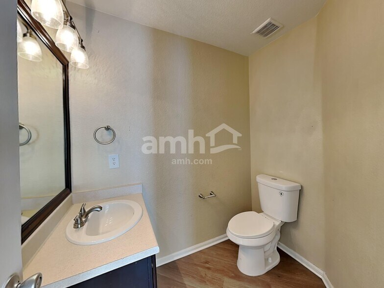 Building Photo - 15396 E 99th Pl