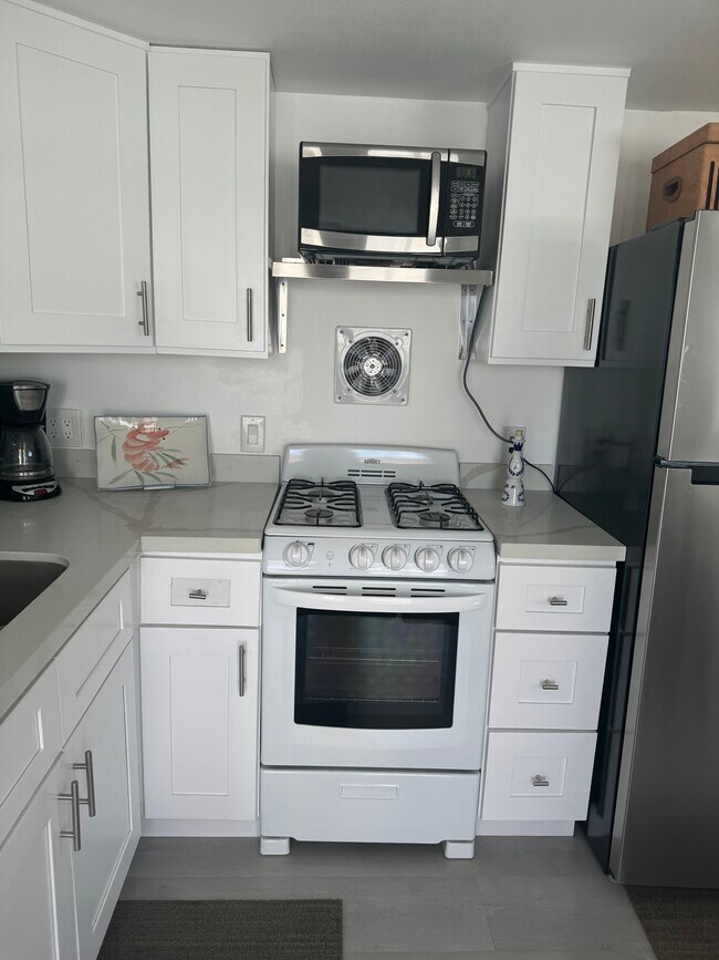 Building Photo - 333 Seminole