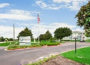 Building Photo - 901 Farm to Market 517 Rd W