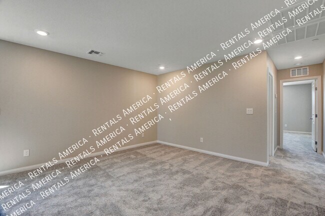 Building Photo - 6820 Calvitero St