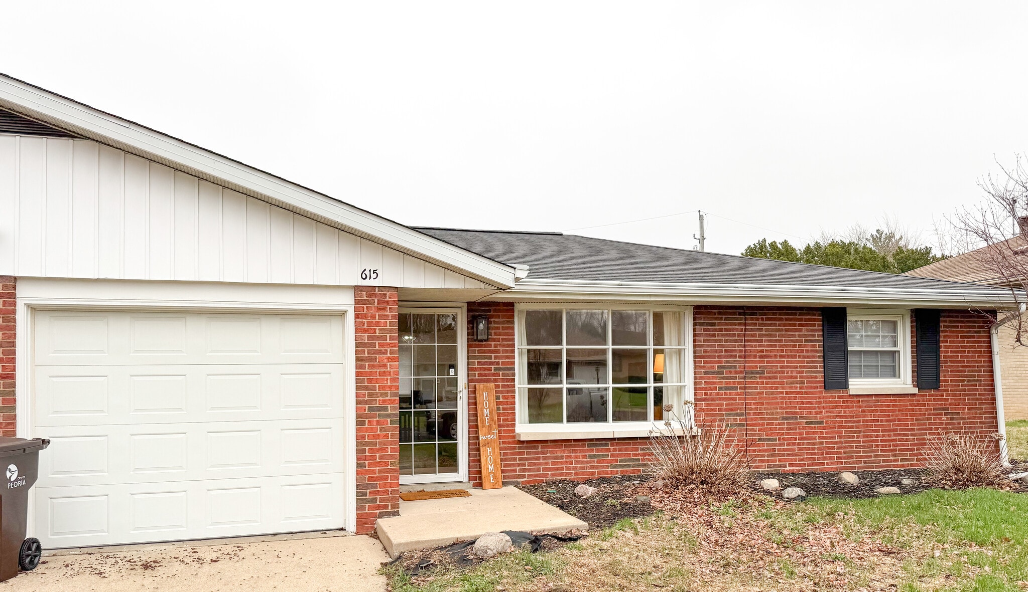 Building Photo - 615 W Timothy Dr