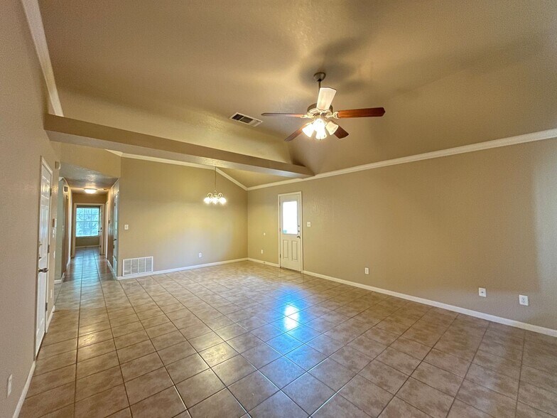 Building Photo - 1204 Powder River Dr