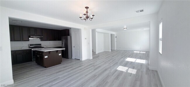 Building Photo - 9251 W Tonkawa Ave