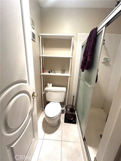 Building Photo - 625 Esplanade